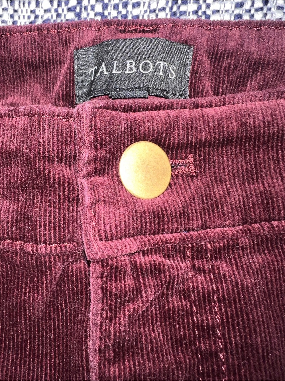 Talbots plum stretch corduroy pants with Gold Button
